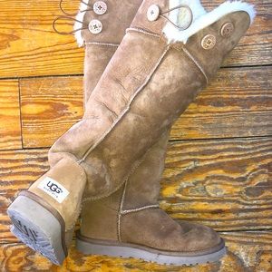 Over the knees Ugg’s (SOOOO WARM)